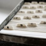 A box of alphabetical index cards.