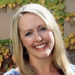 Mindy McHorse, Executive Editor of The Barefoot Writer